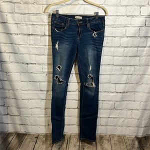 Bullhead Distressed Skinny Jeans